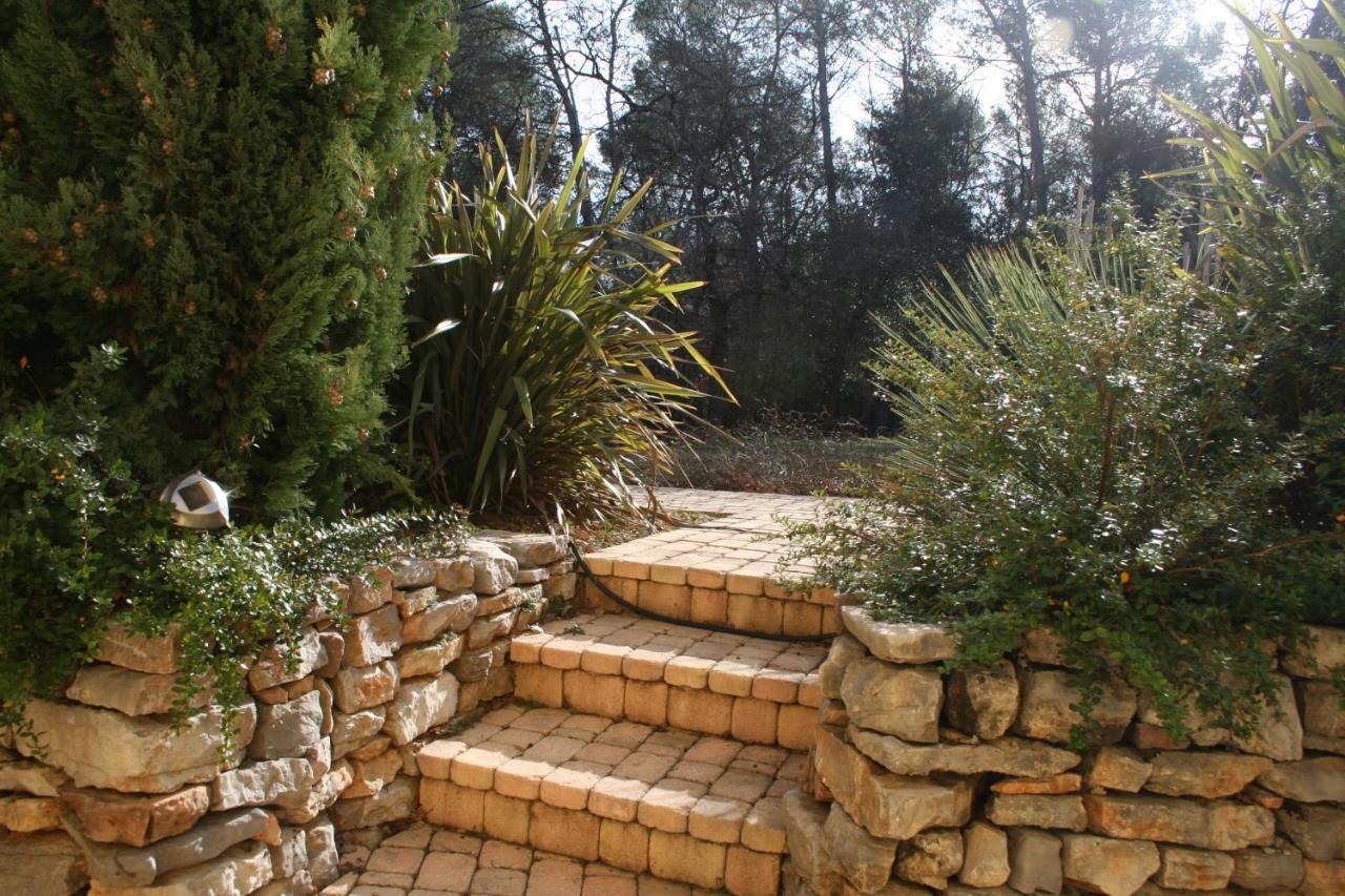 Le Mas Des Tarentes Chambres D'Hotes Trans-en-Provence Luaran gambar