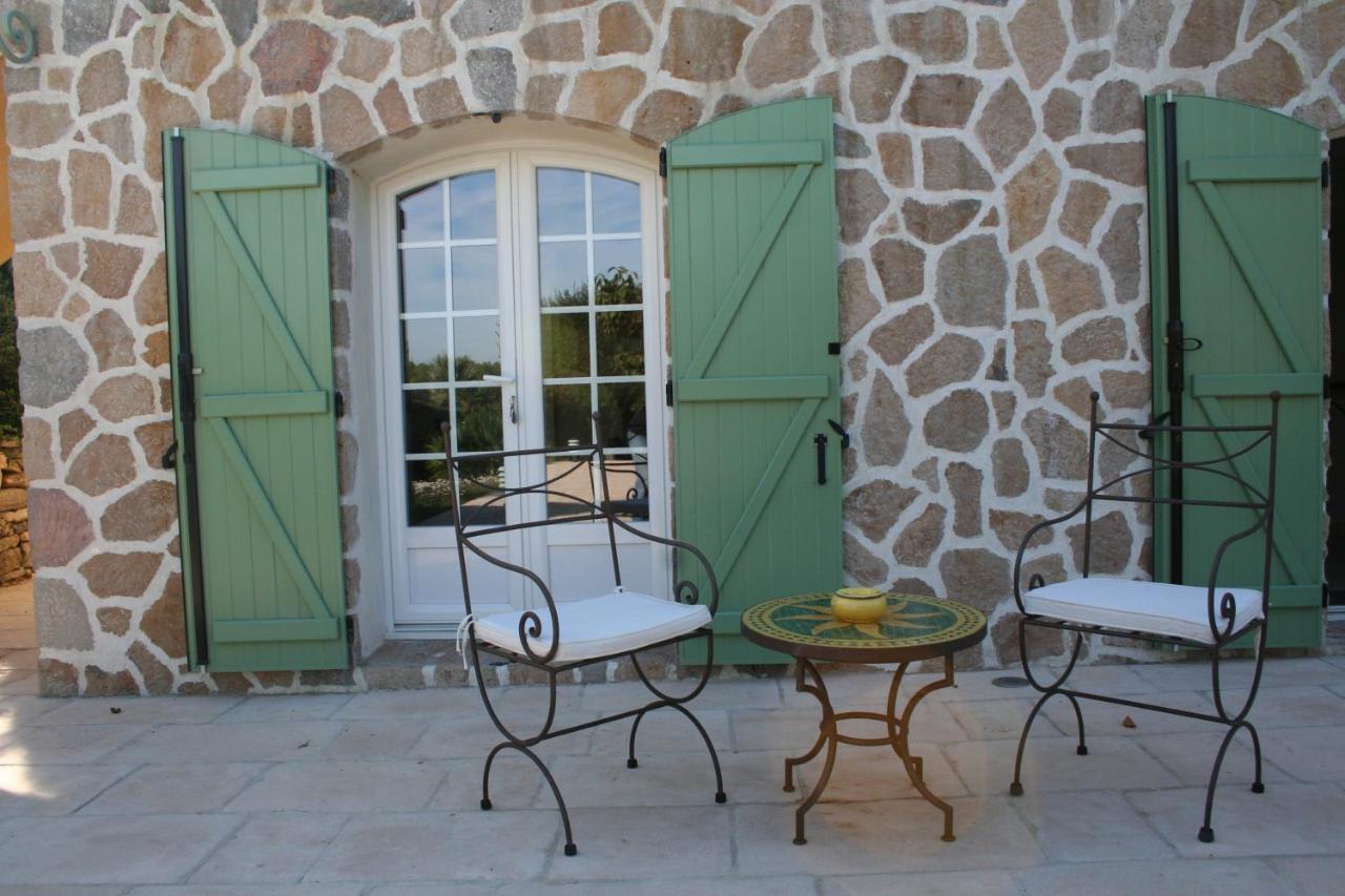 Le Mas Des Tarentes Chambres D'Hotes Trans-en-Provence Luaran gambar